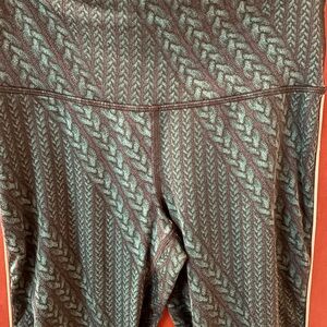 Aerie Chill Play and Move Leggings